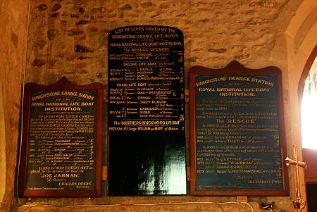 Brighstone - RNLI Memorials